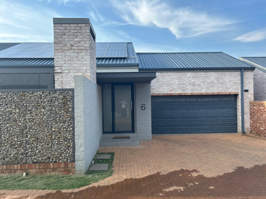 To Let  Bedroom Property for Rent in Lifestyle Estate North West